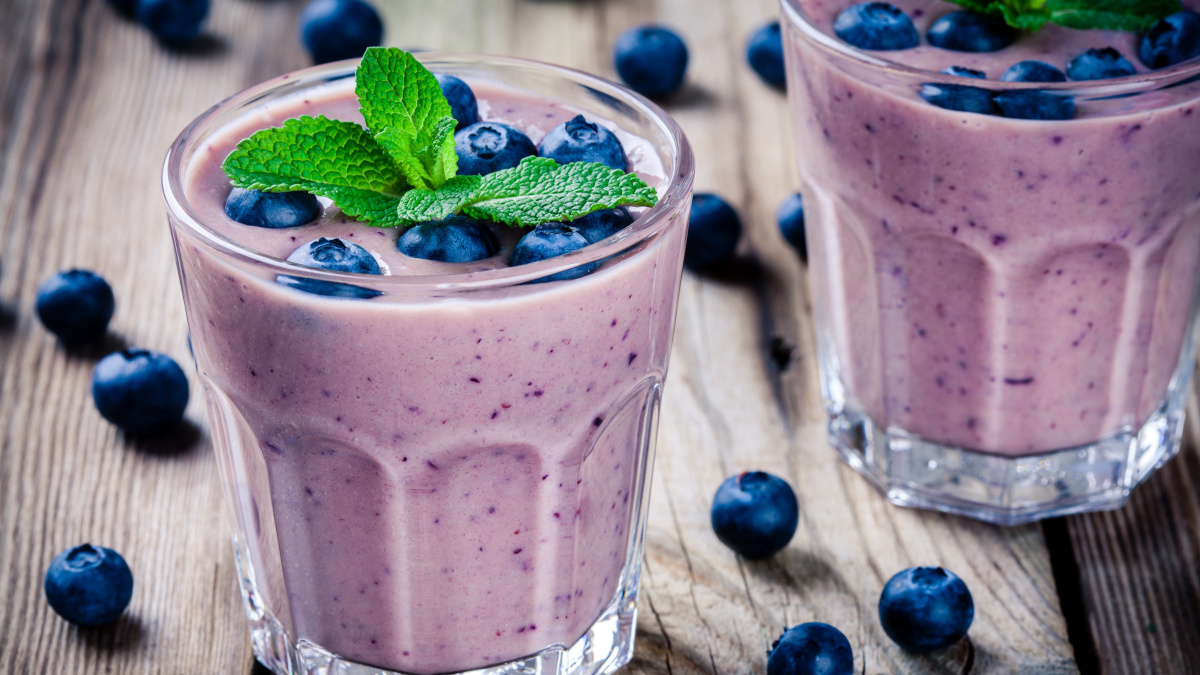 Blueberry protein smoothie Home-made protein smoothie